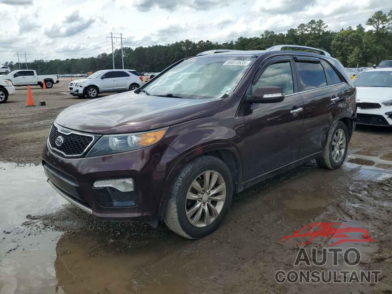 KIA SORENTO 2013 - 5XYKW4A21DG387284