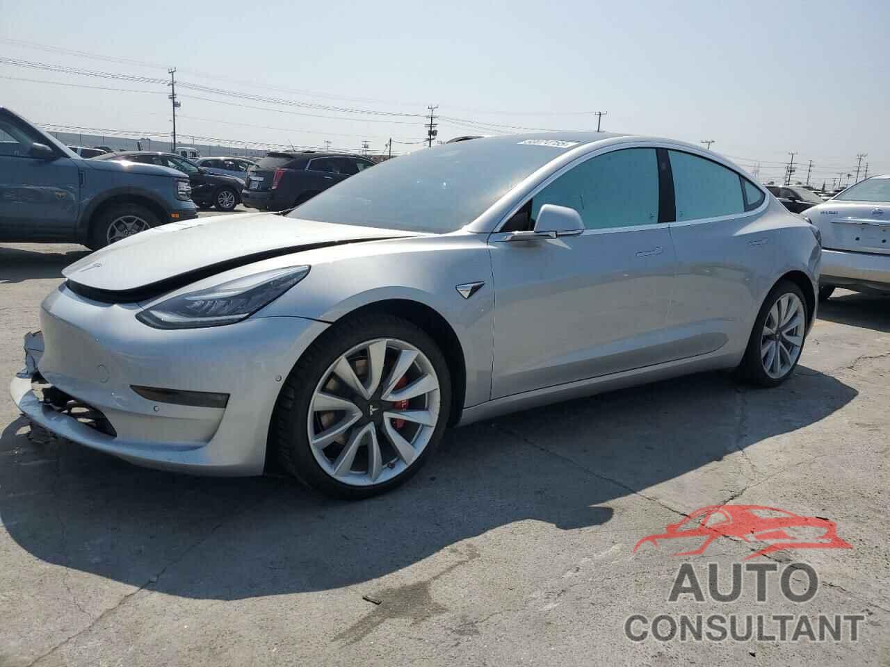 TESLA MODEL 3 2018 - 5YJ3E1EB0JF100519