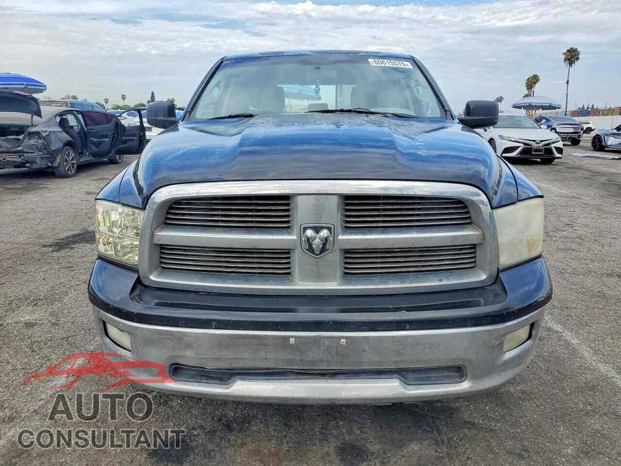 DODGE RAM 1500 2012 - 1C6RD7LT0CS241017