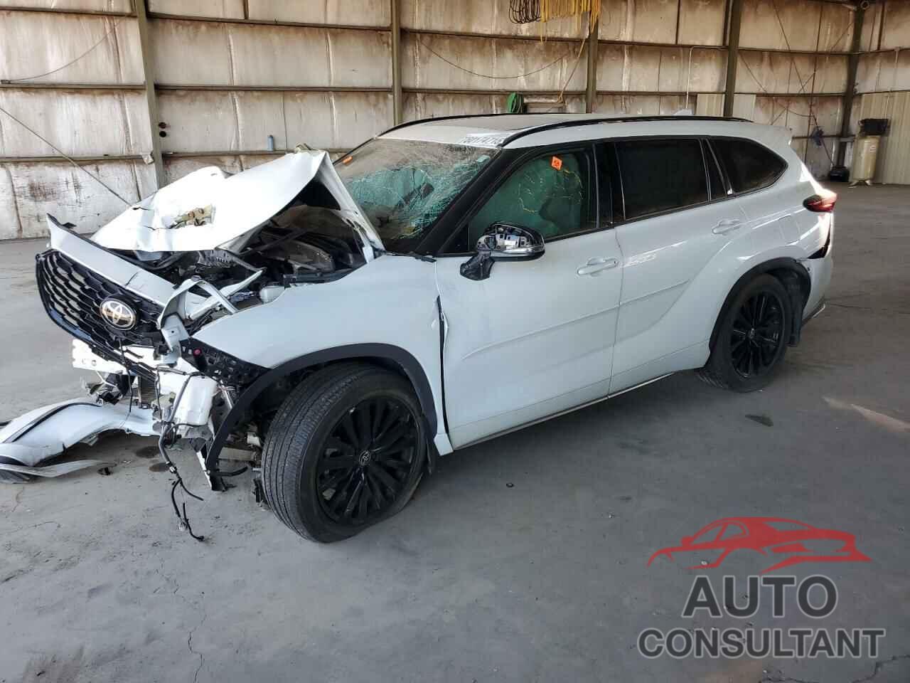 TOYOTA HIGHLANDER 2023 - 5TDKDRAH9PS017845