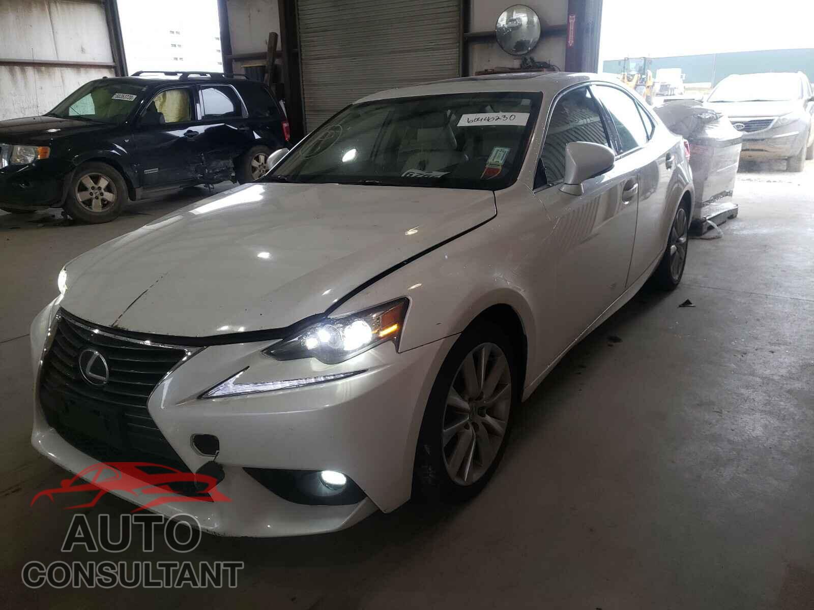 LEXUS IS 2016 - JTHCM1D20G5009926
