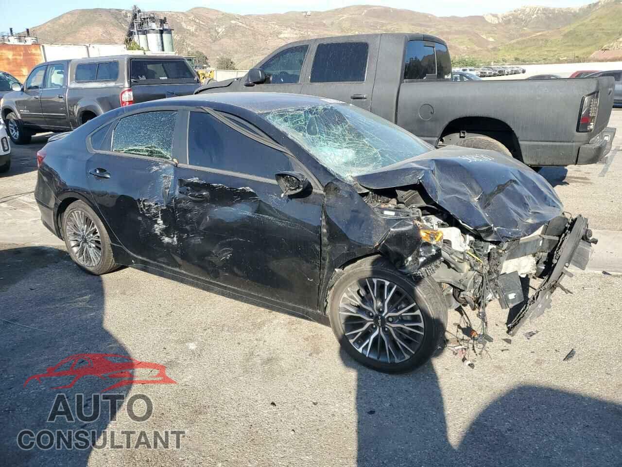 KIA FORTE 2023 - 3KPF54AD5PE573143