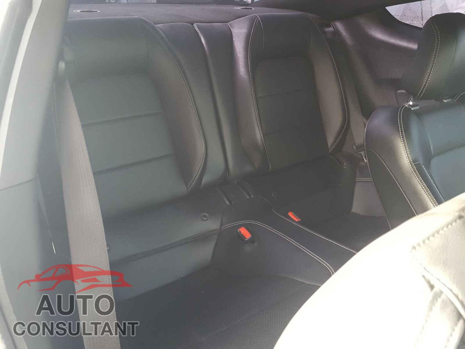 FORD MUSTANG 2017 - 1FA6P8TH5H5292237