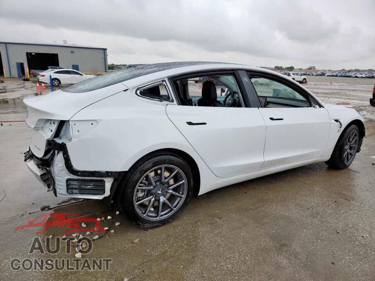 TESLA MODEL 3 2020 - 5YJ3E1EB7LF637004