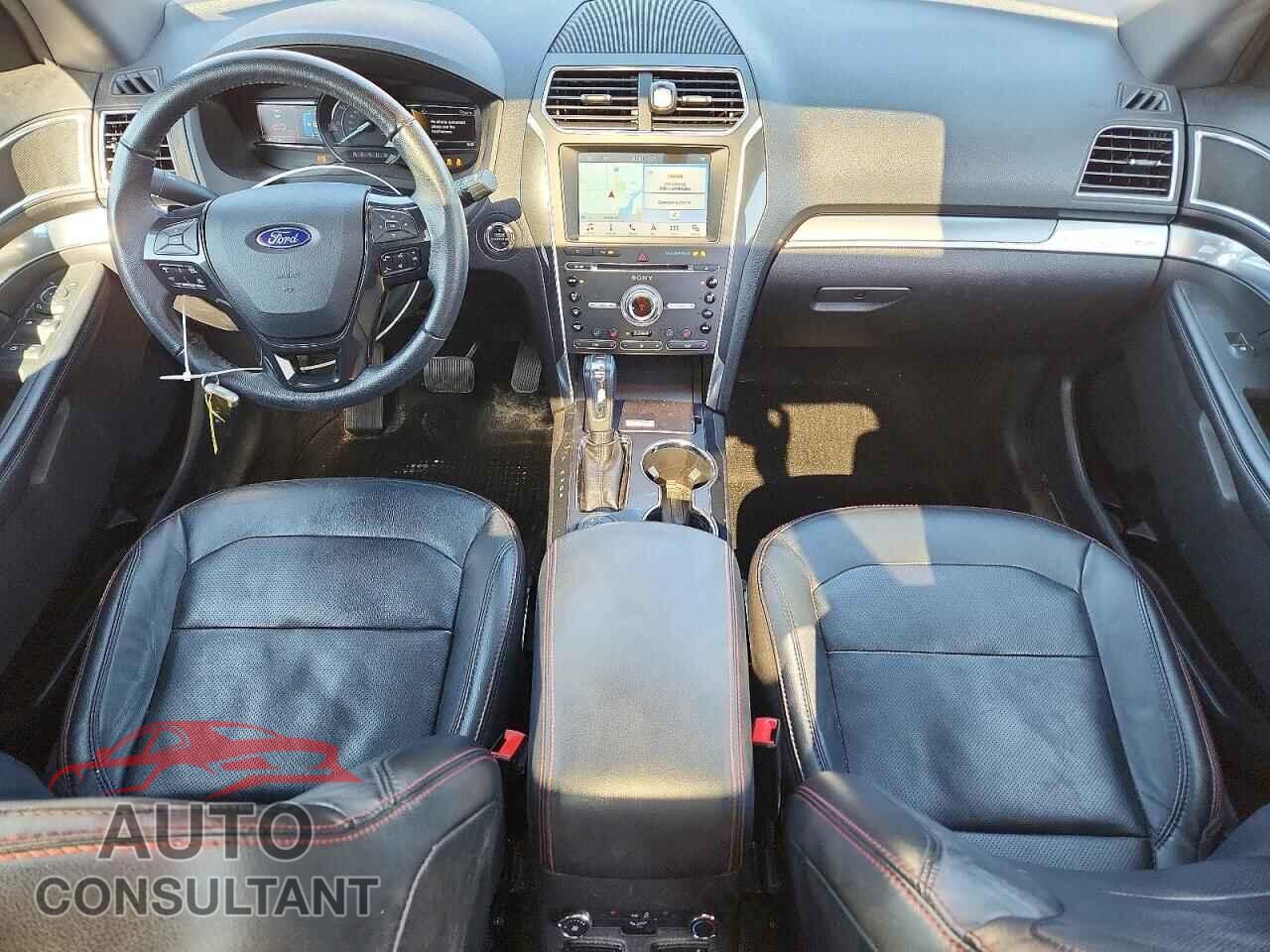 FORD EXPLORER 2018 - 1FM5K8GTXJGB77030
