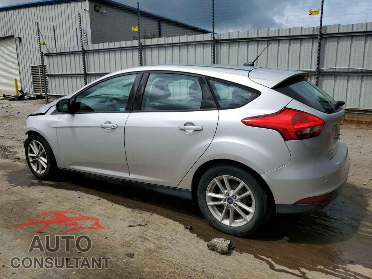 FORD FOCUS 2015 - 1FADP3K27FL382375