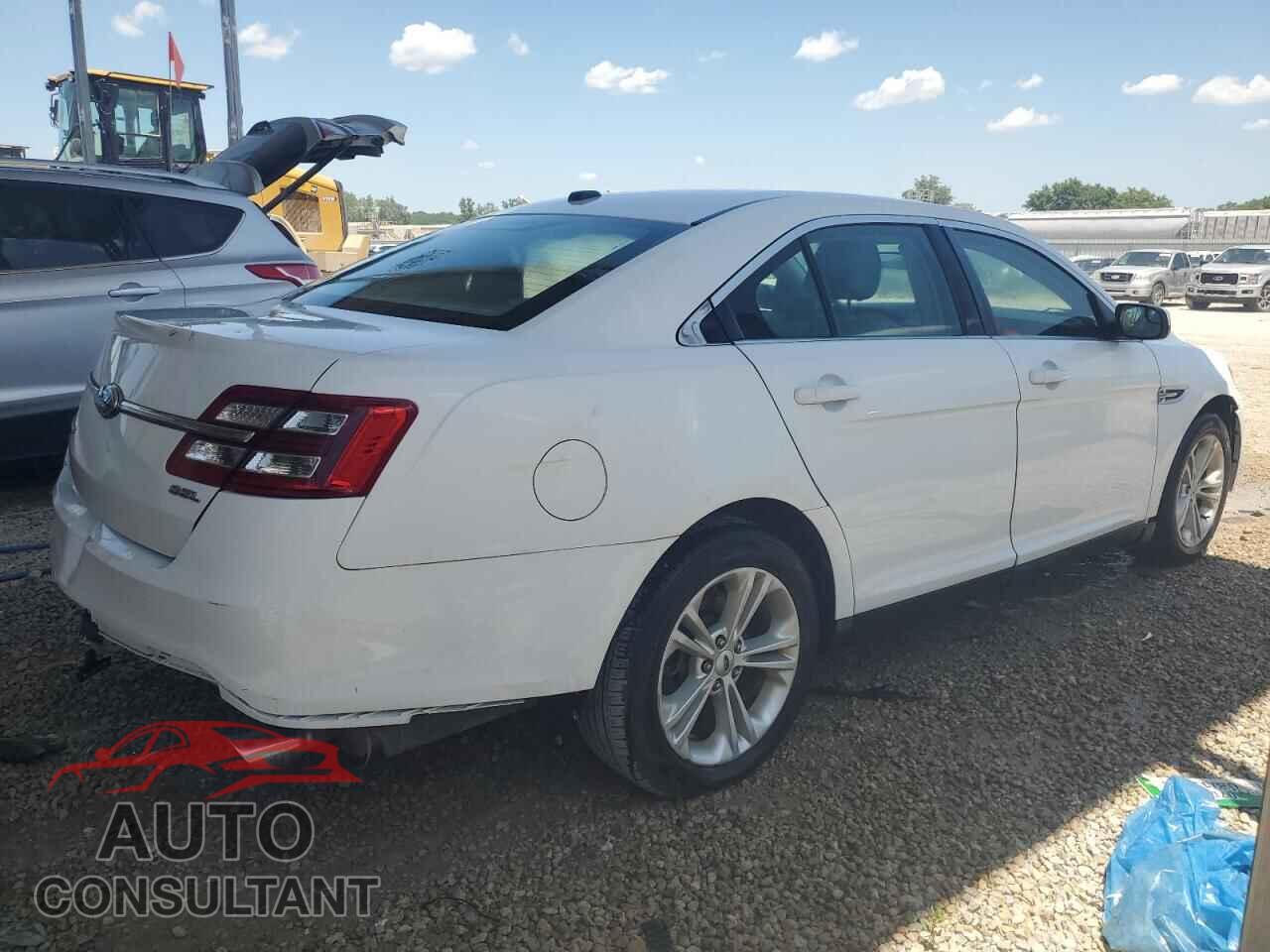 FORD TAURUS 2014 - 1FAHP2E87EG110766