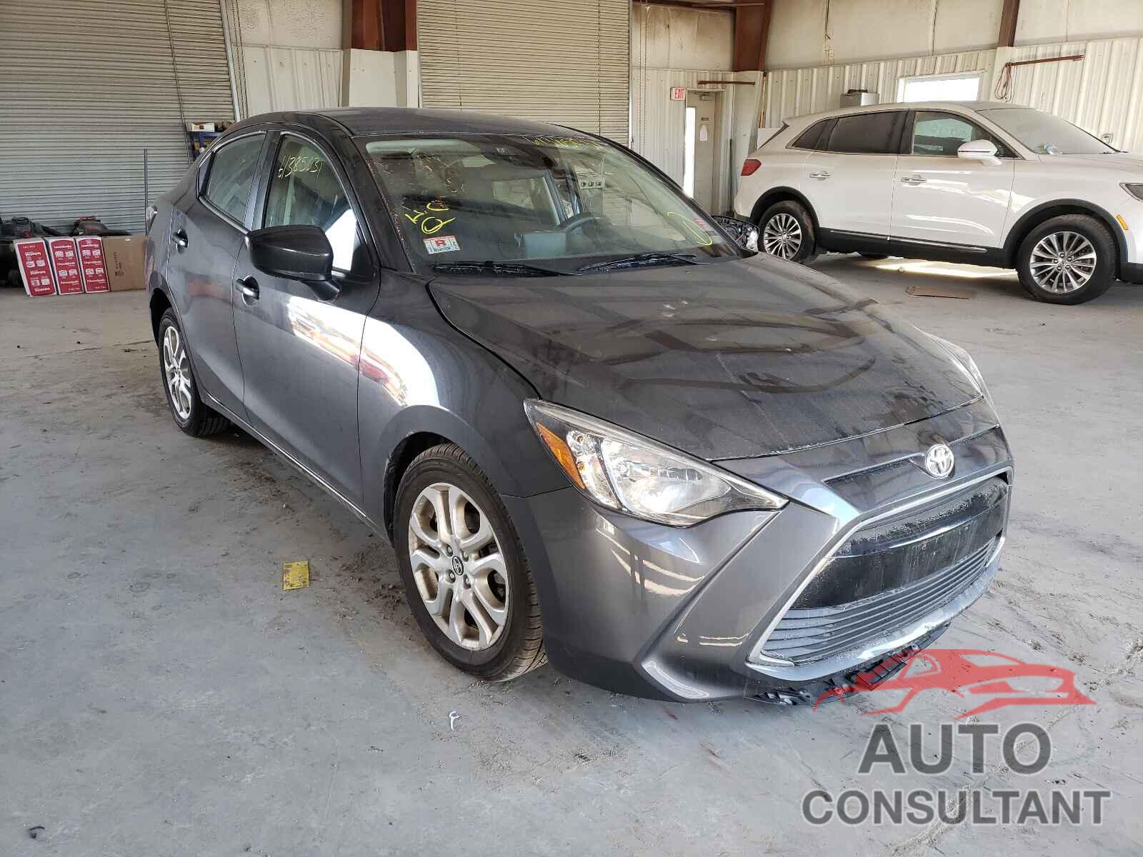 TOYOTA YARIS 2018 - 3MYDLBYV0JY330511