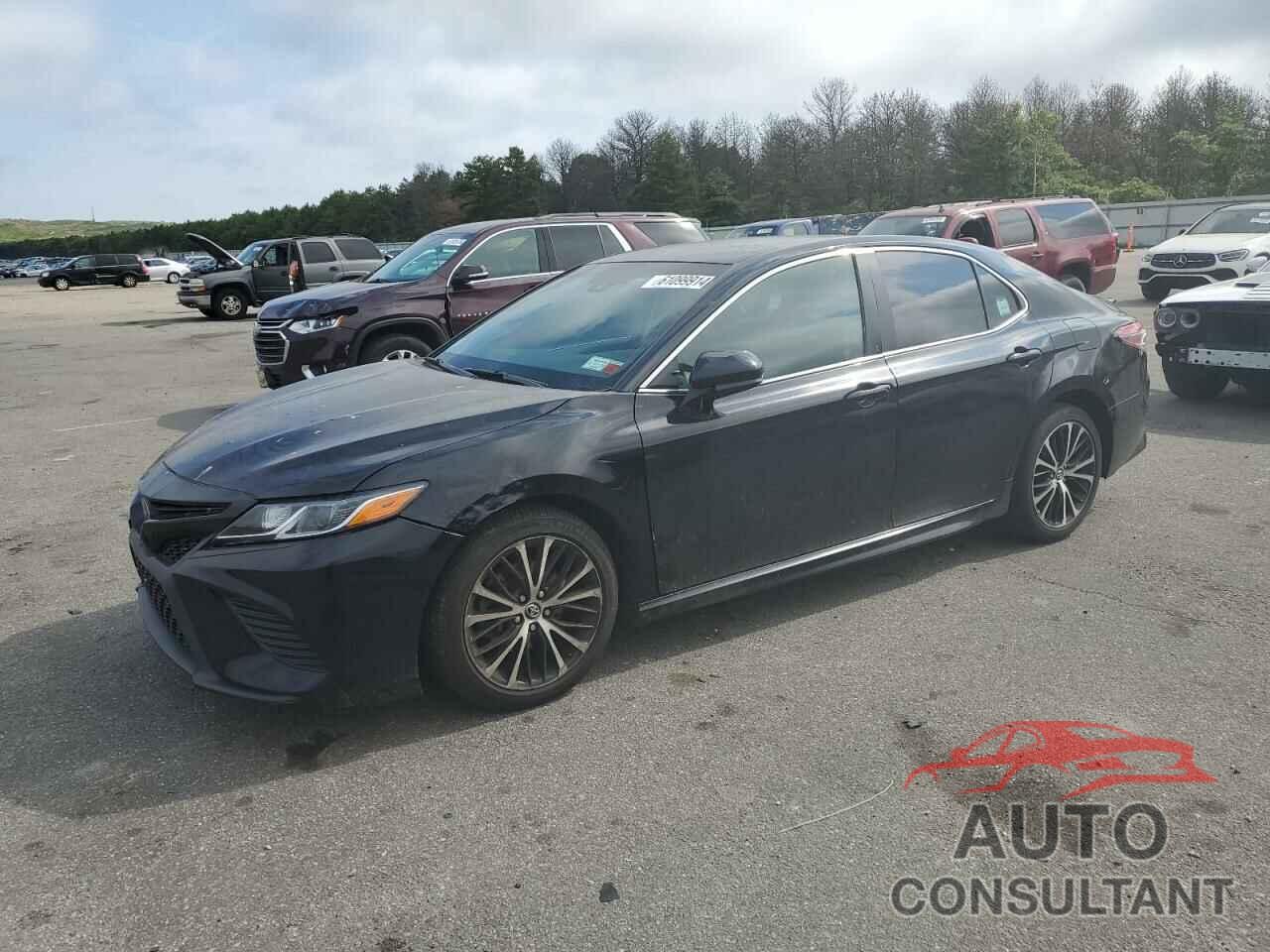 TOYOTA CAMRY 2018 - 4T1B11HK5JU655536