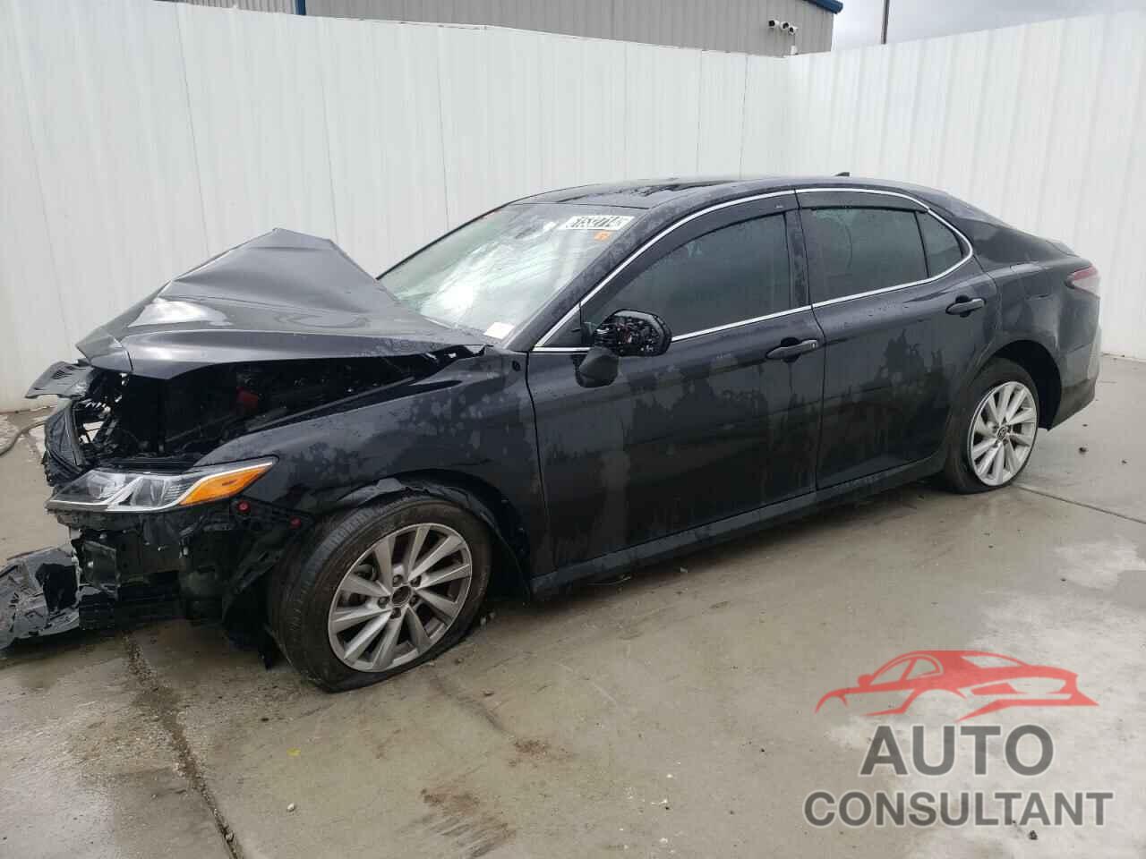 TOYOTA CAMRY 2022 - 4T1C11AK0NU718093