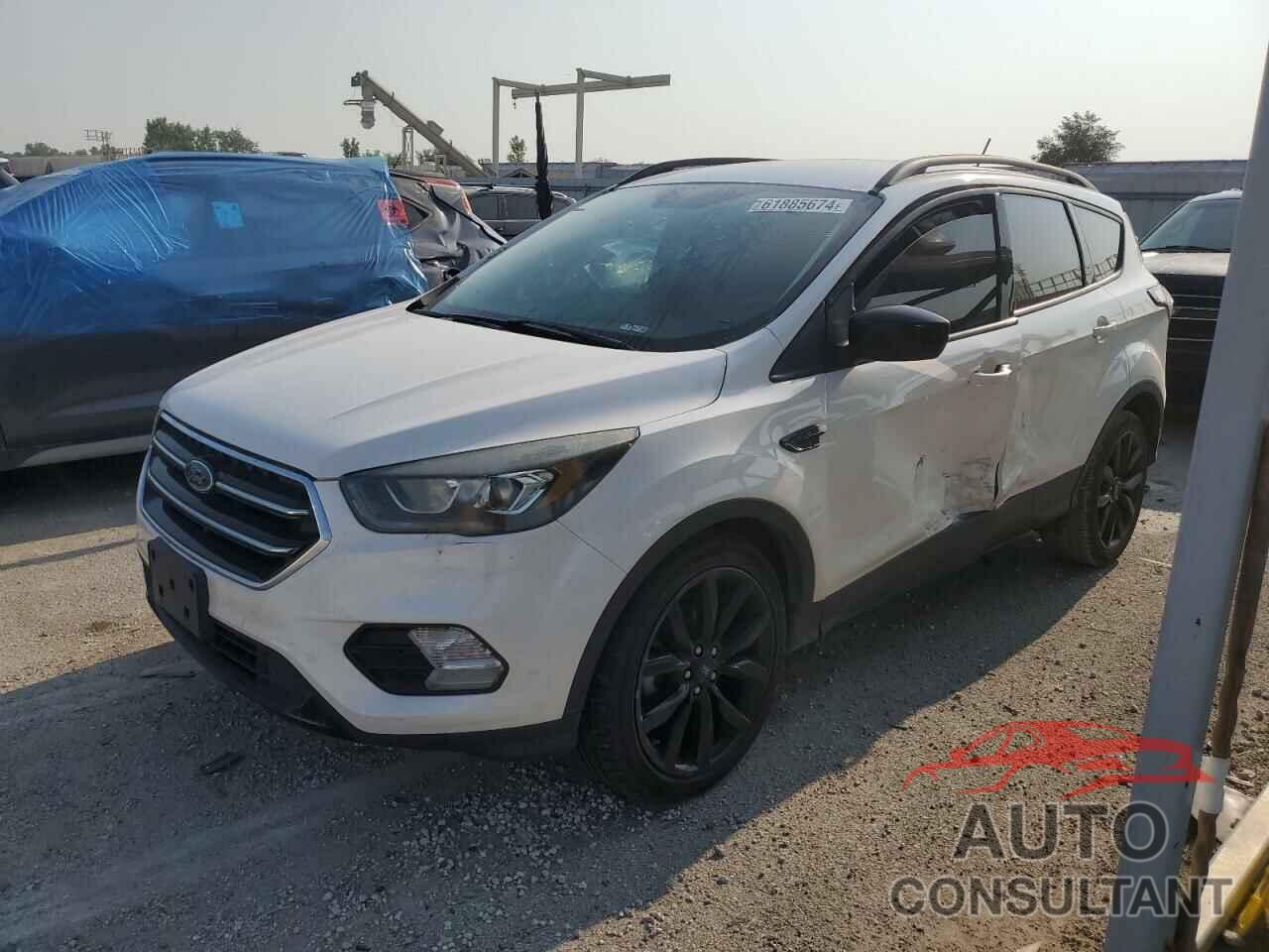 FORD ESCAPE 2018 - 1FMCU0GD9JUB12036