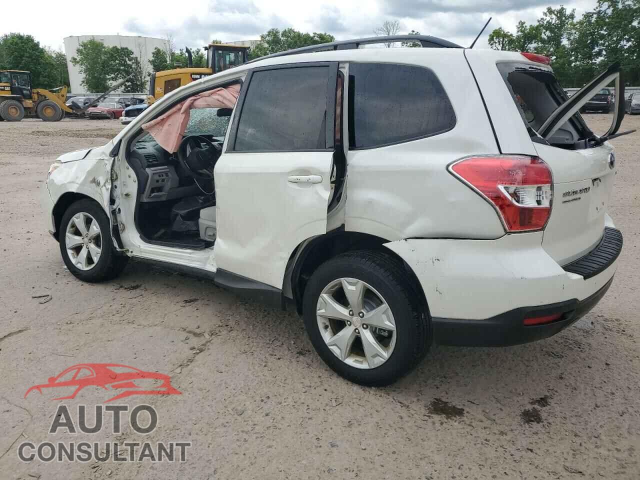 SUBARU FORESTER 2015 - JF2SJADC9FH840211