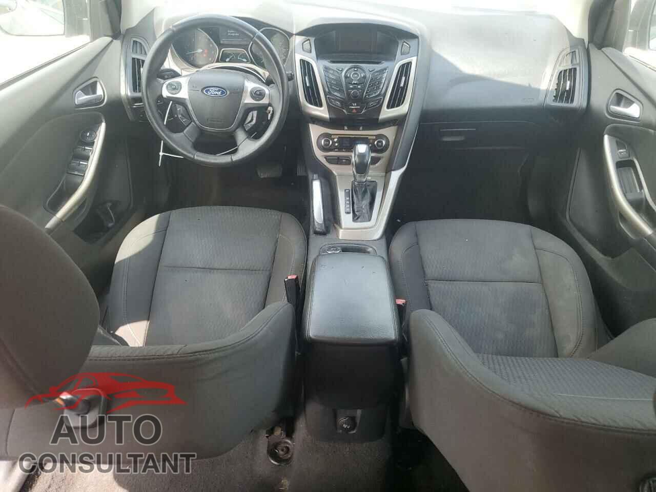 FORD FOCUS 2012 - 1FAHP3M21CL200731