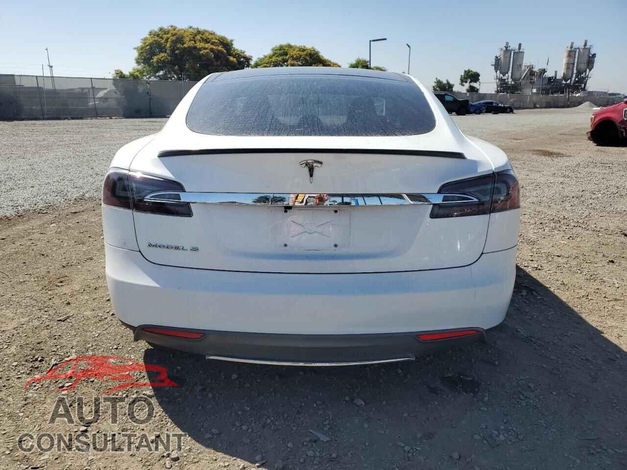 TESLA MODEL S 2012 - 5YJSA1DP0CFP01811