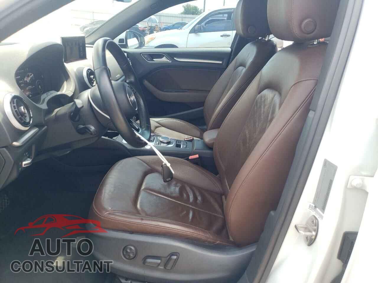 AUDI A3 2017 - WAUJ8HFF2H1079164