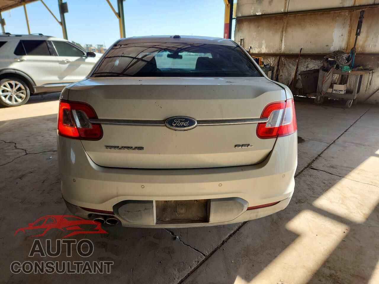 FORD TAURUS 2011 - 1FAHP2EW8BG123925
