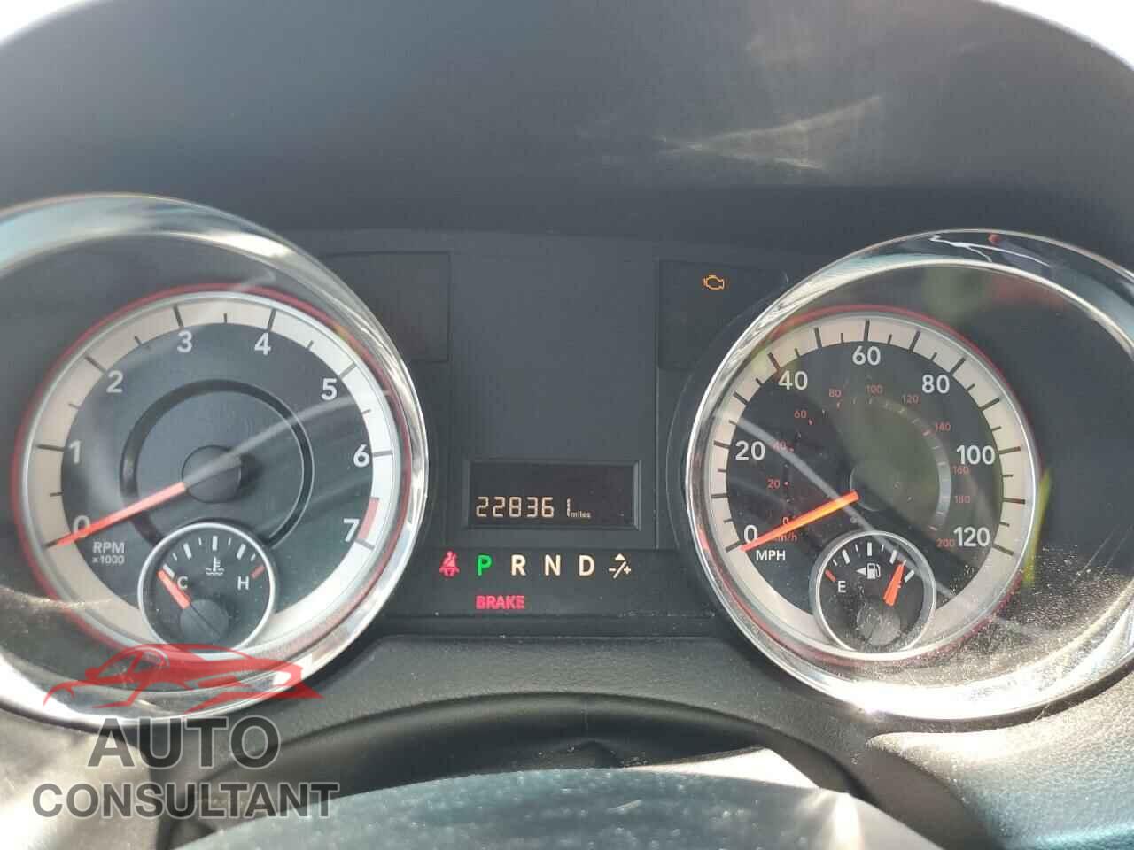 DODGE CARAVAN 2015 - 2C4RDGCG1FR556748