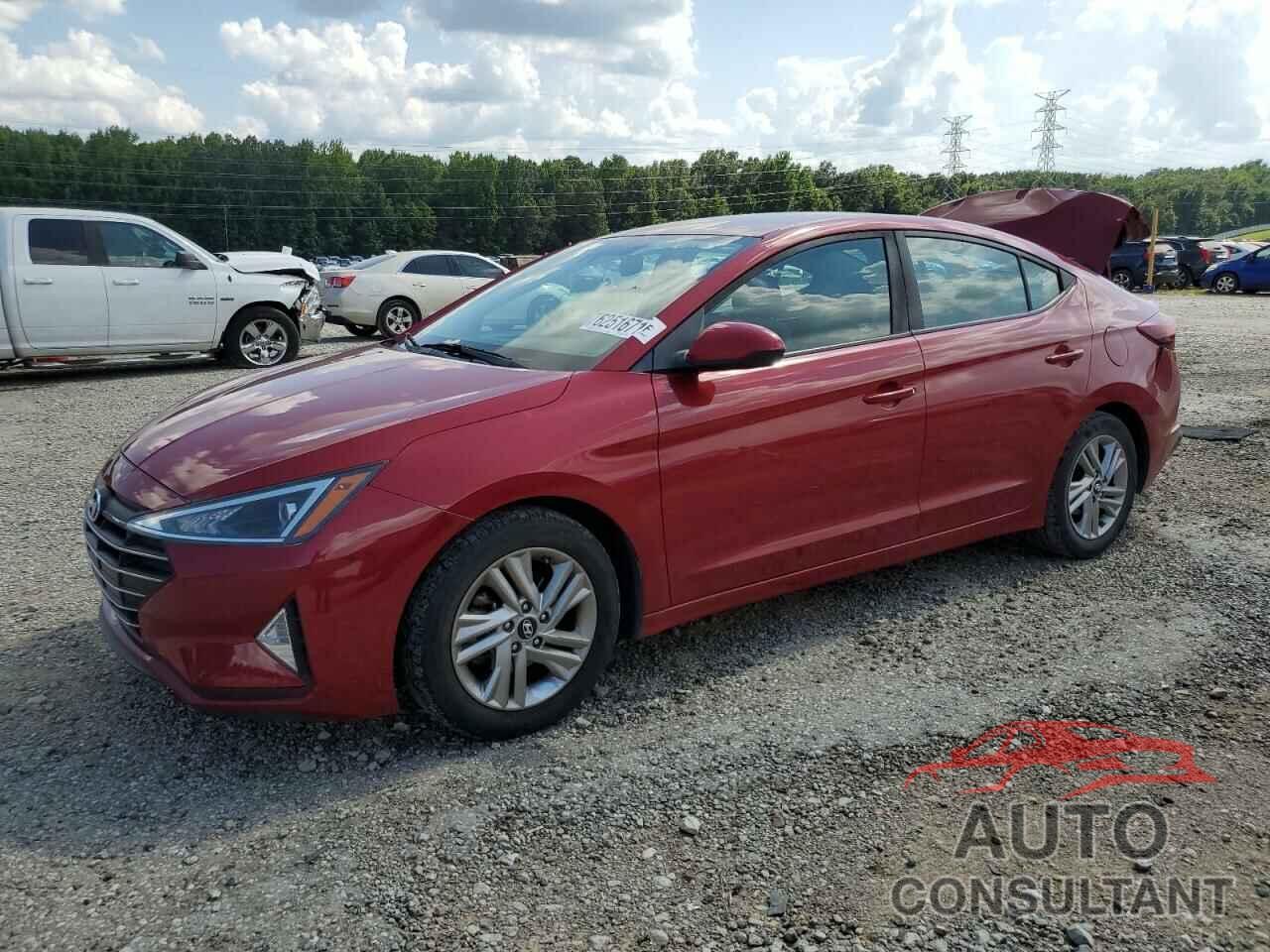 HYUNDAI ELANTRA 2019 - KMHD84LFXKU810678