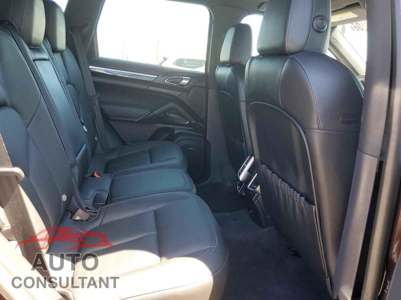 PORSCHE CAYENNE 2014 - WP1AA2A26ELA05687