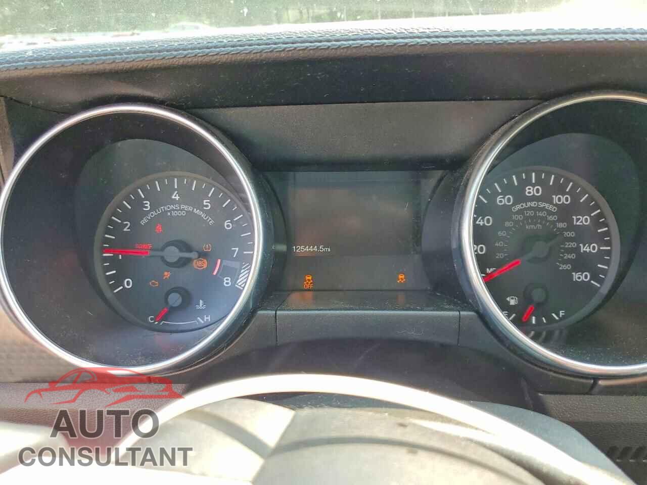 FORD MUSTANG 2018 - 1FA6P8CF3J5127601