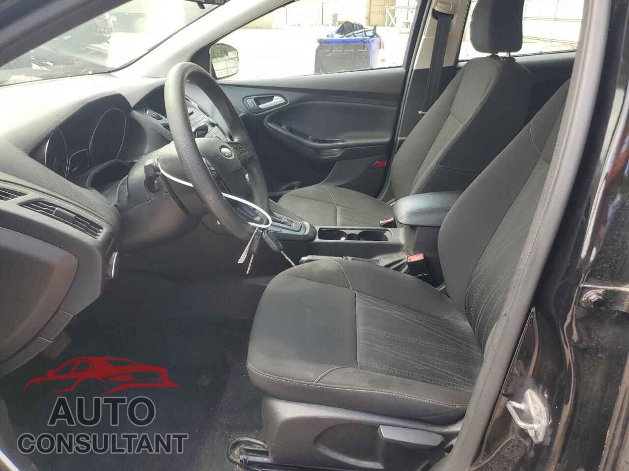 FORD FOCUS 2017 - 1FADP3FE8HL271017
