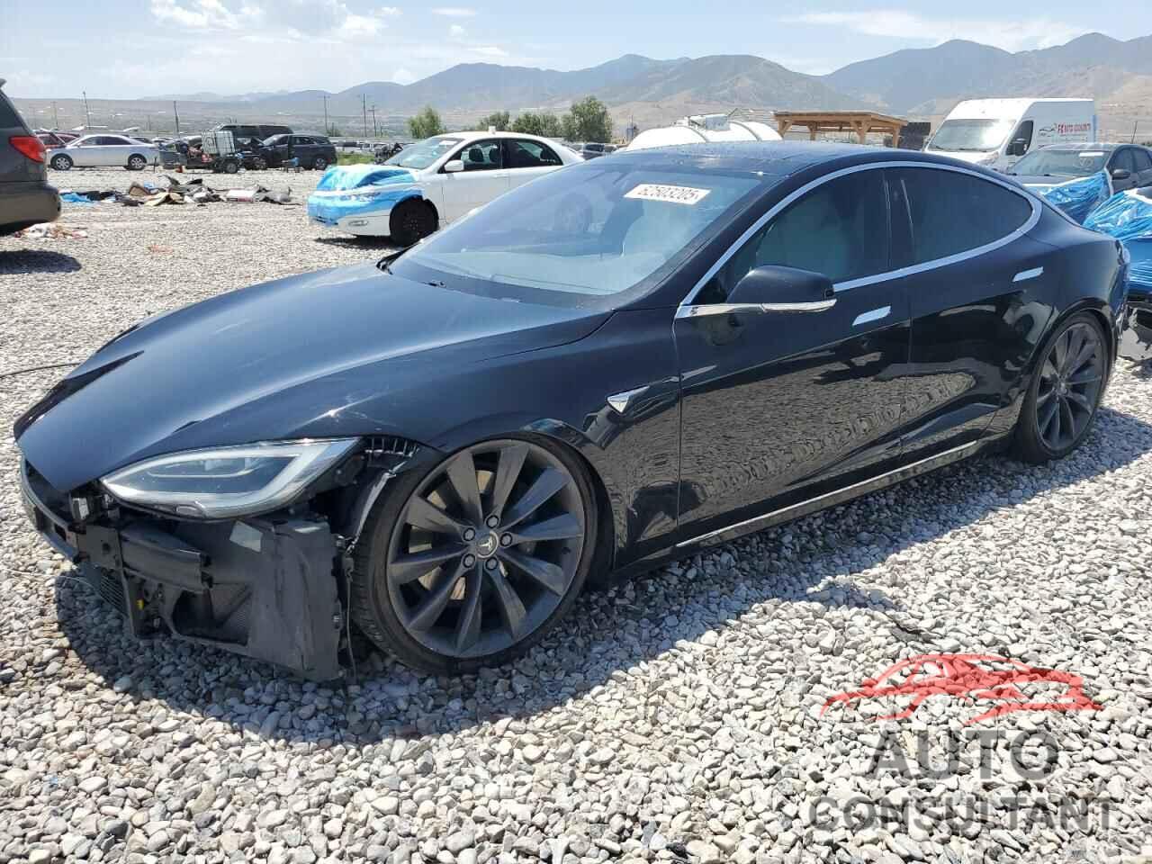 TESLA MODEL S 2017 - 5YJSA1E23HF203001