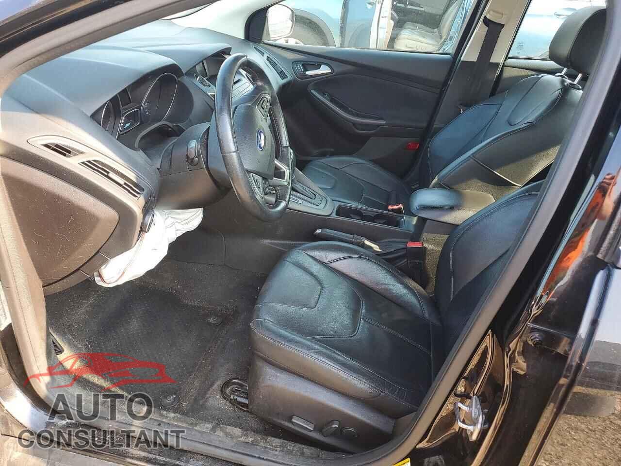 FORD FOCUS 2016 - 1FADP3F28GL268025