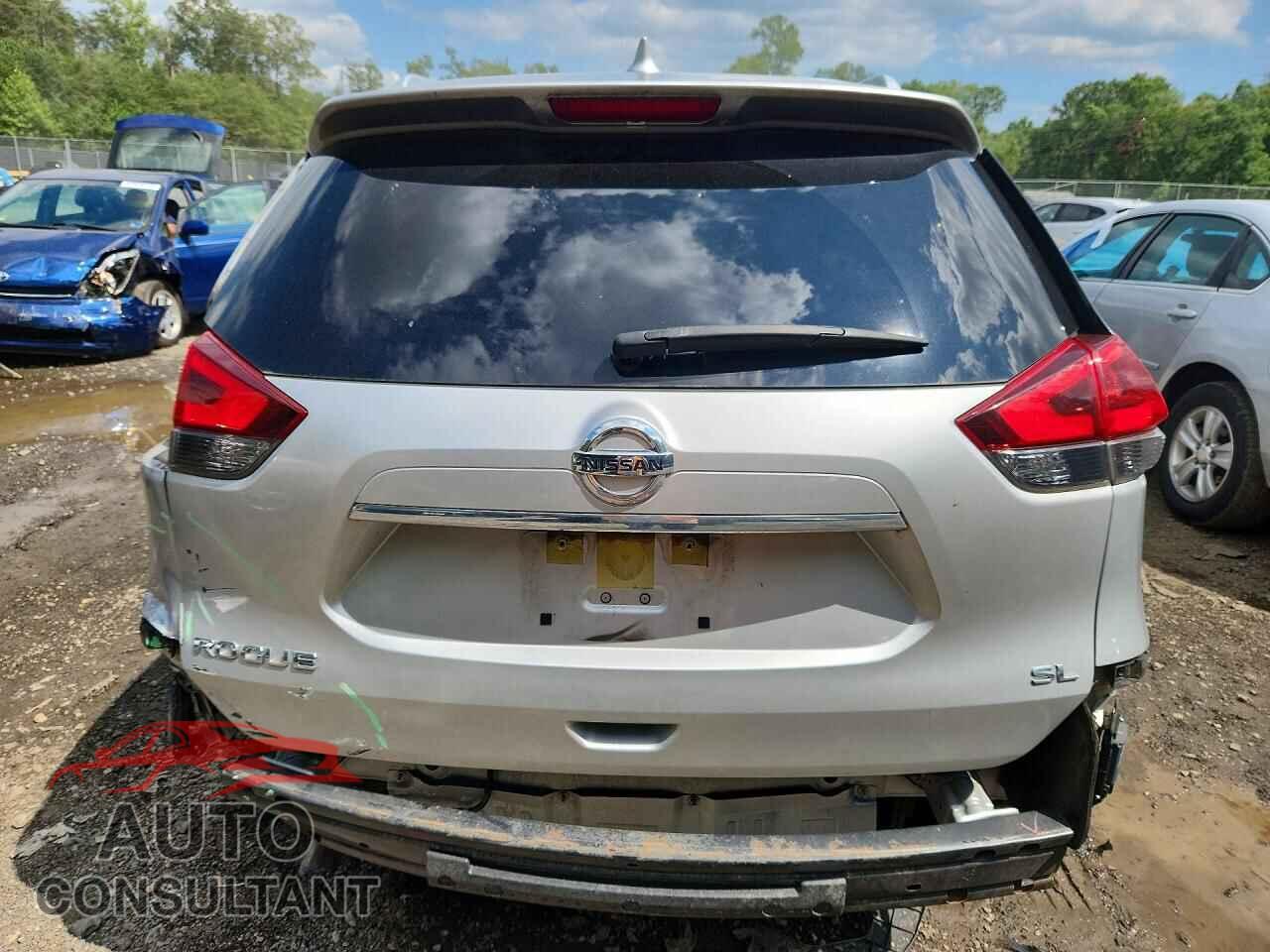 NISSAN ROGUE 2018 - JN8AT2MT1JW463473