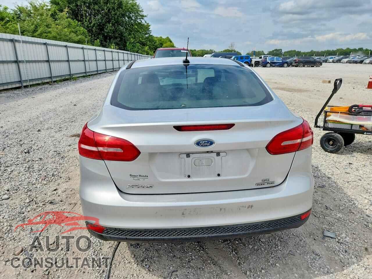 FORD FOCUS 2016 - 1FADP3F22GL253732