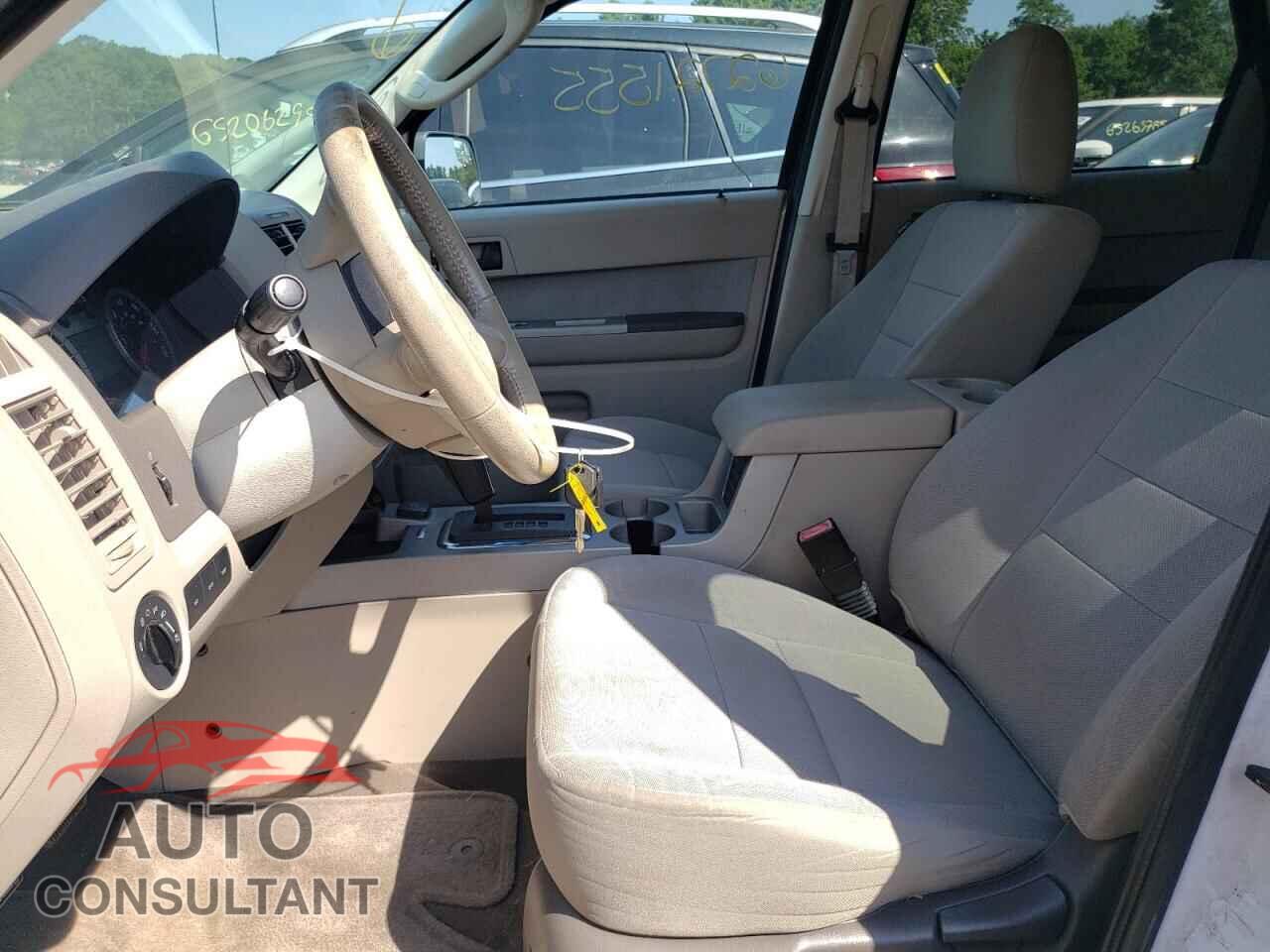 FORD ESCAPE 2011 - 1FMCU5K31BKC31871