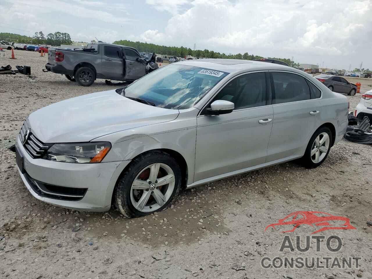 VOLKSWAGEN PASSAT 2013 - 1VWBH7A32DC103196