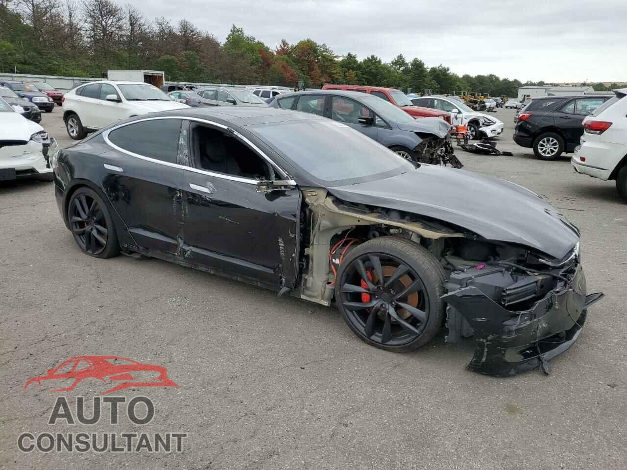 TESLA MODEL S 2018 - 5YJSA1E48JF272175