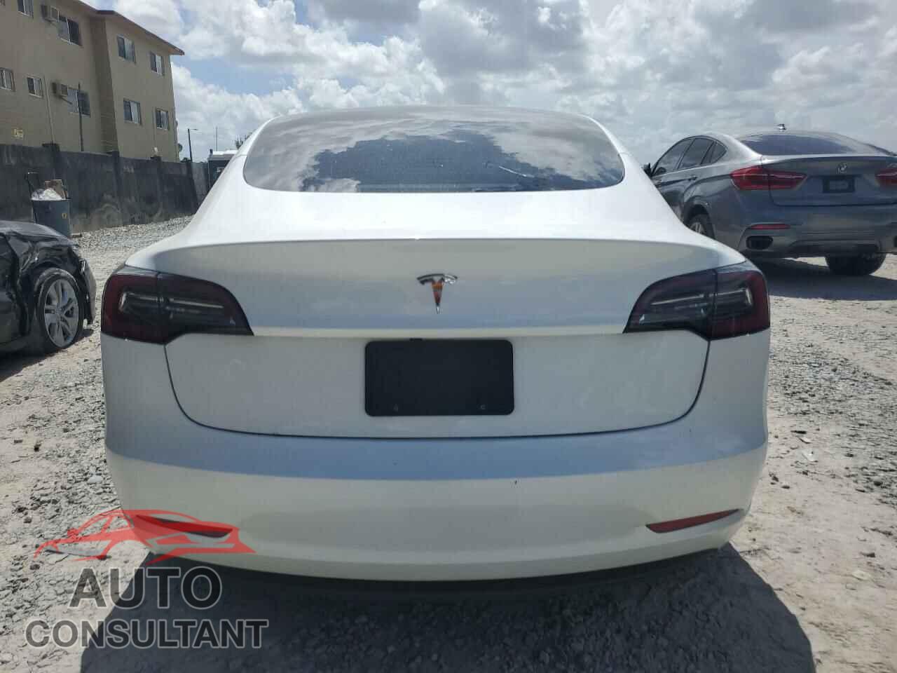 TESLA MODEL 3 2023 - 5YJ3E1EA5PF453094