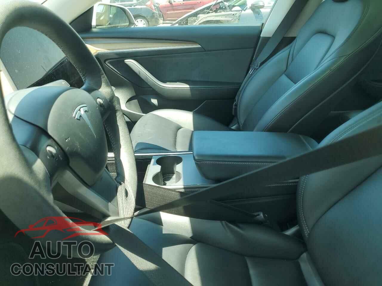 TESLA MODEL 3 2021 - 5YJ3E1EA8MF021966