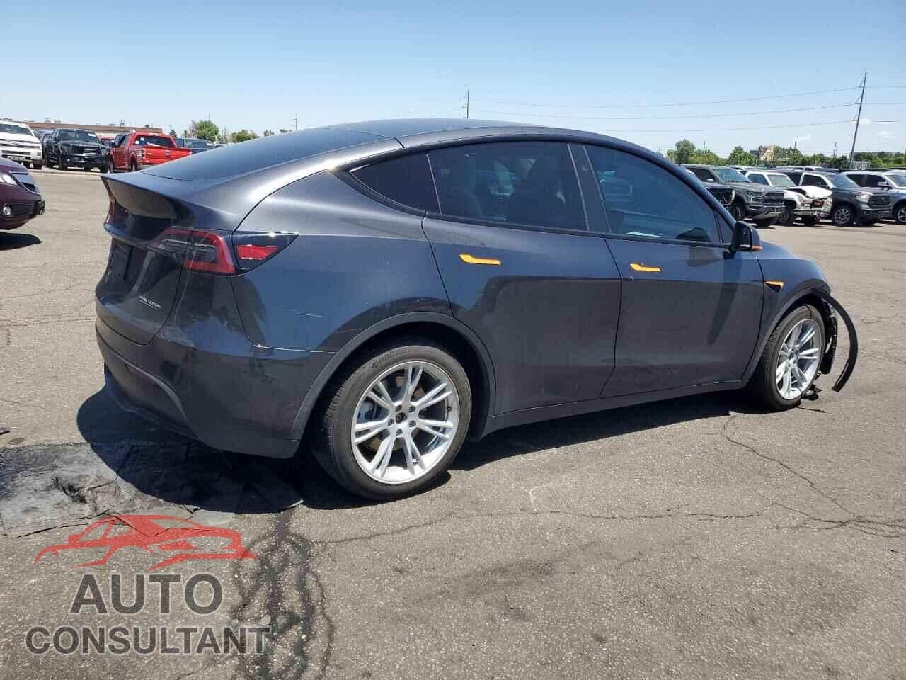 TESLA MODEL Y 2024 - 7SAYGDEE2RF059384