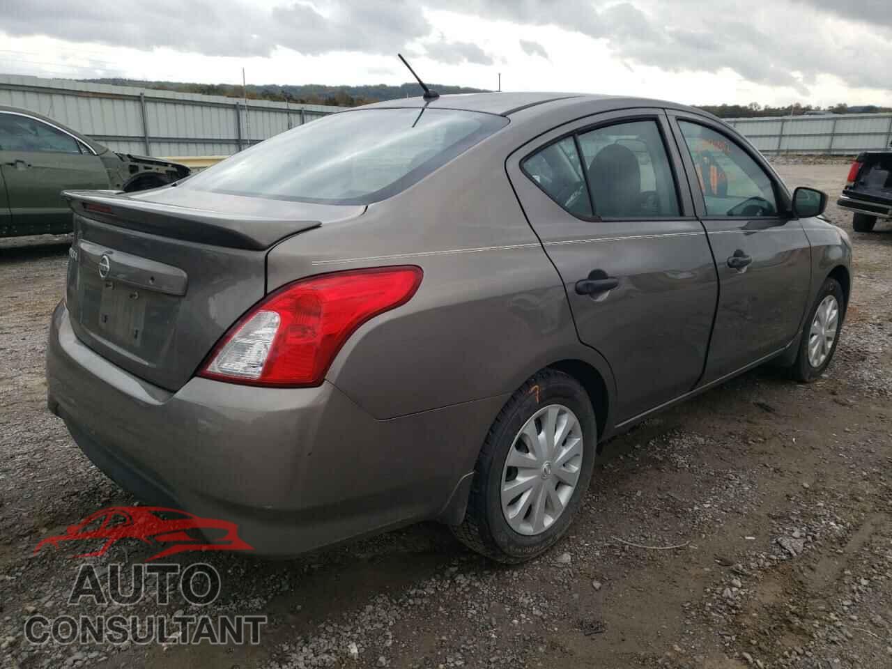 NISSAN VERSA 2017 - 3N1CN7AP8HL827748