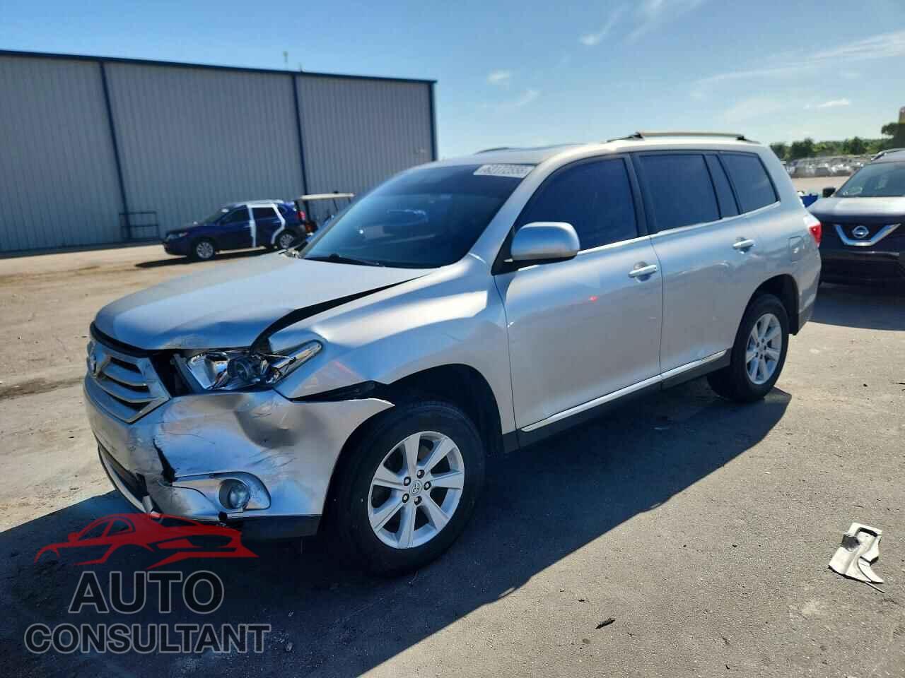 TOYOTA HIGHLANDER 2012 - 5TDBK3EH3CS128656