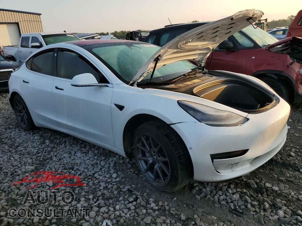TESLA MODEL 3 2018 - 5YJ3E1EAXJF023472