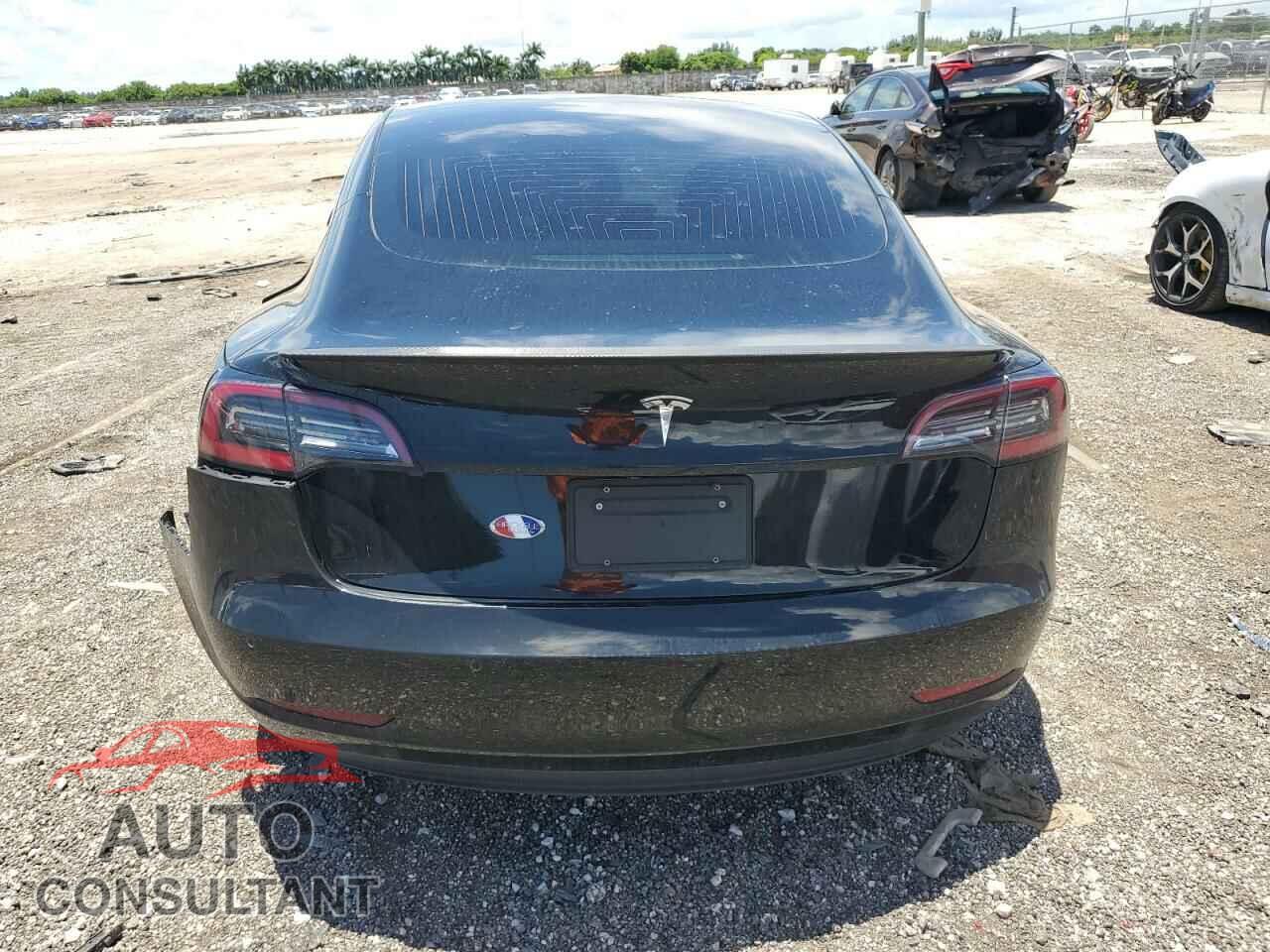 TESLA MODEL 3 2020 - 5YJ3E1EC6LF624527