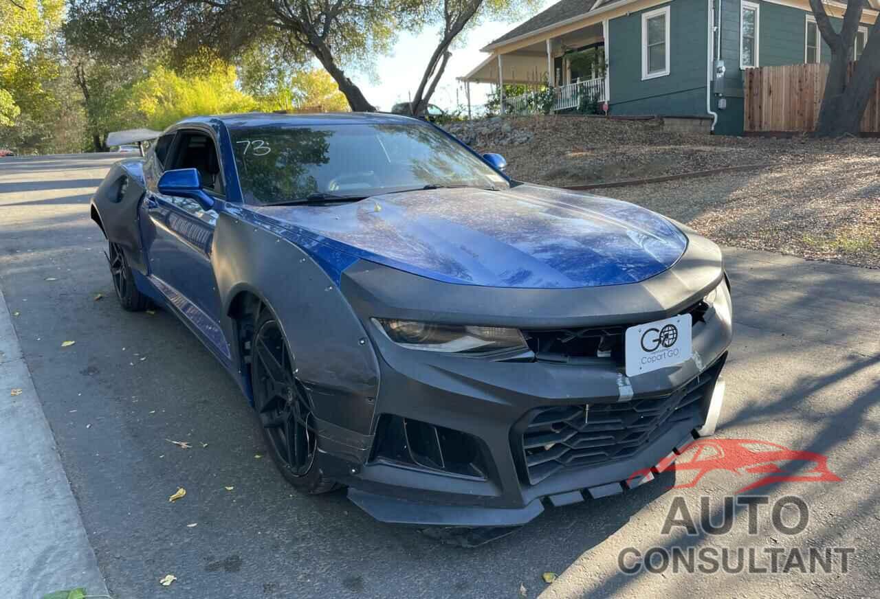 CHEVROLET CAMARO 2017 - 1G1FD1RS6H0201575