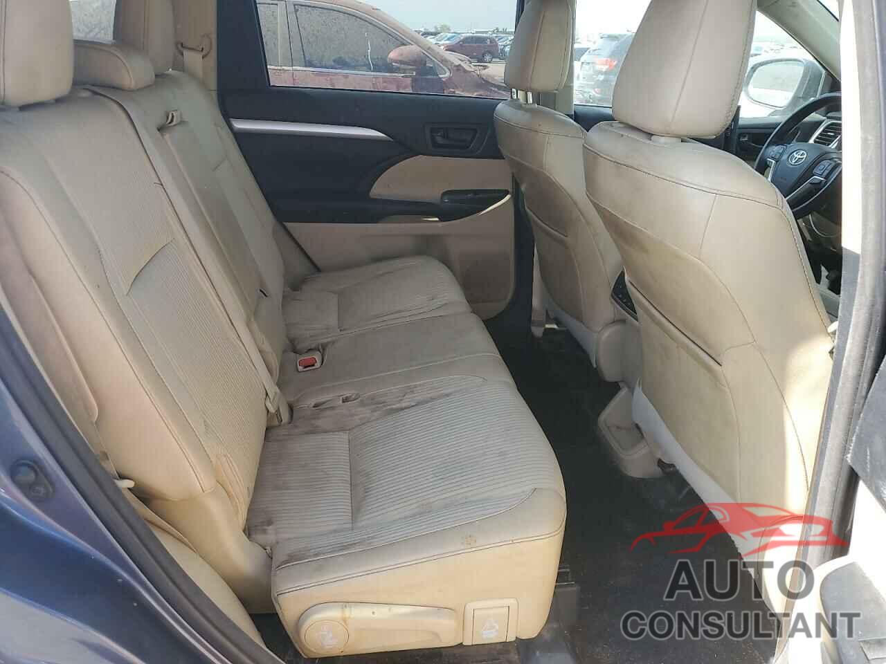TOYOTA HIGHLANDER 2015 - 5TDBKRFH2FS131358