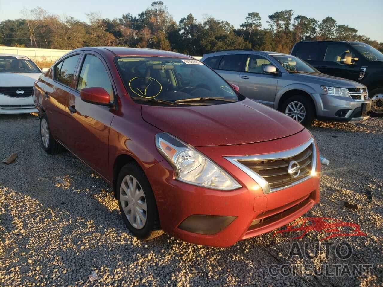 NISSAN VERSA 2018 - 3N1CN7AP6JL842092