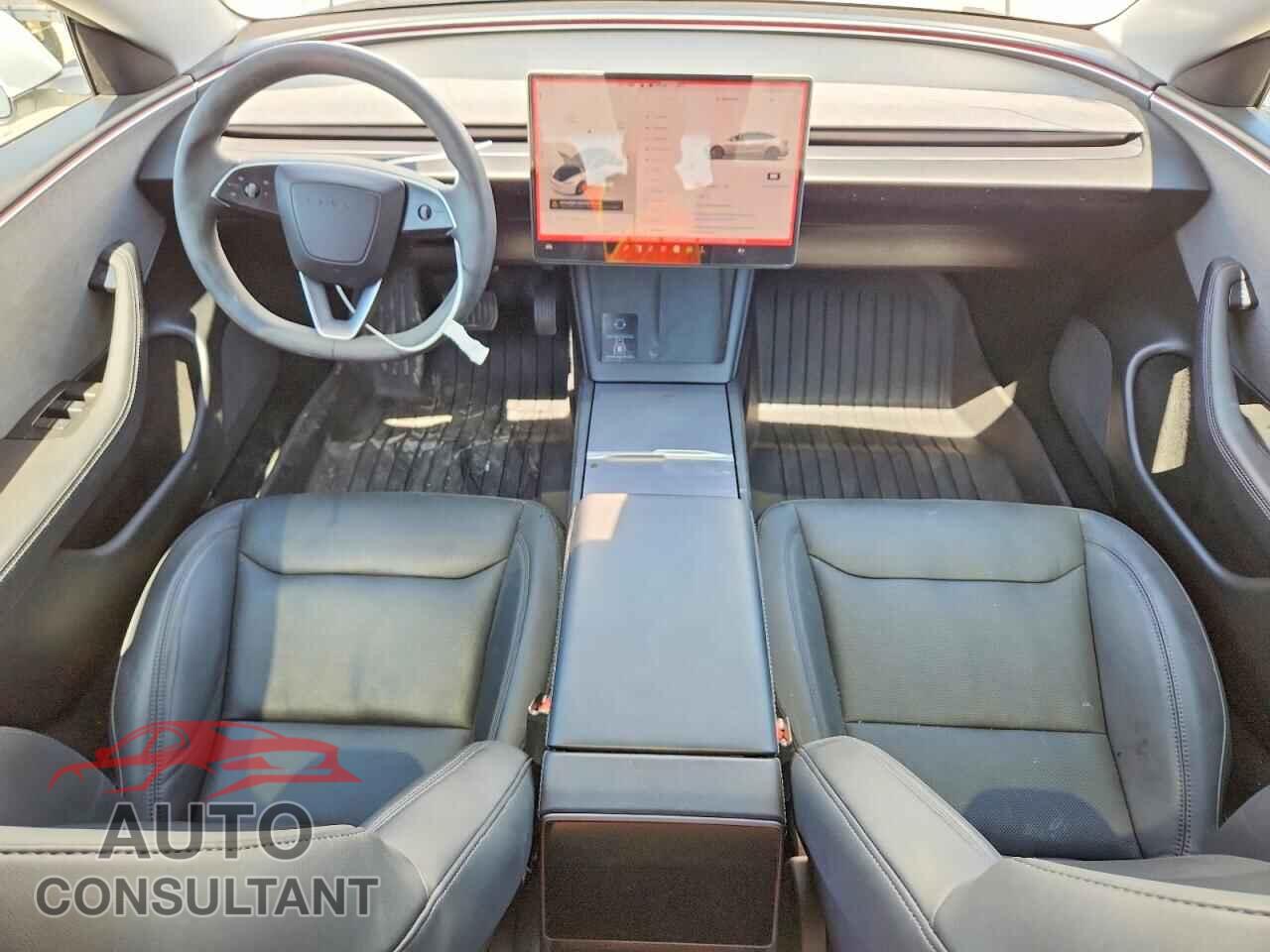 TESLA MODEL 3 2024 - 5YJ3E1EA4RF747850