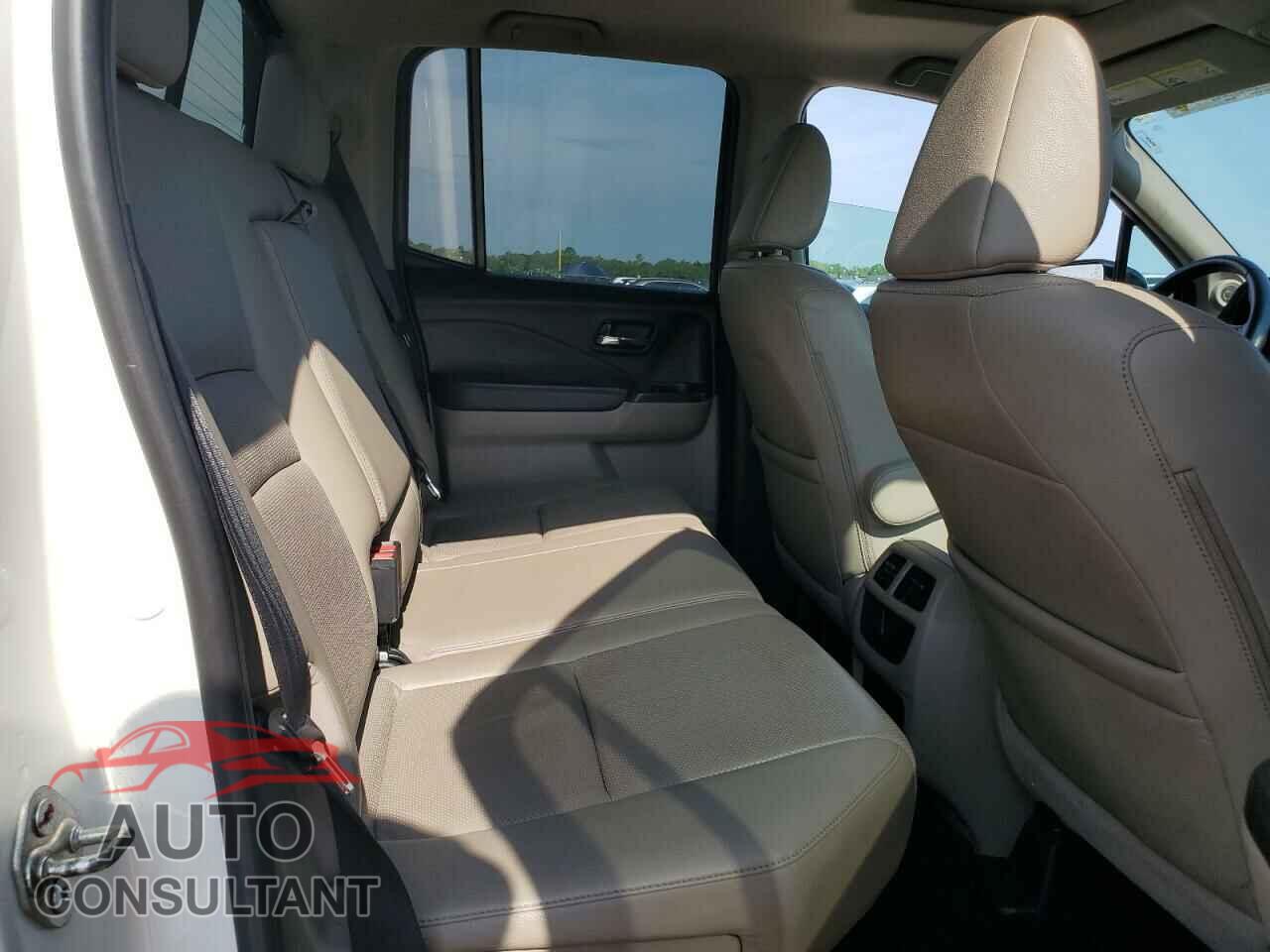 HONDA RIDGELINE 2017 - 5FPYK3F72HB010696