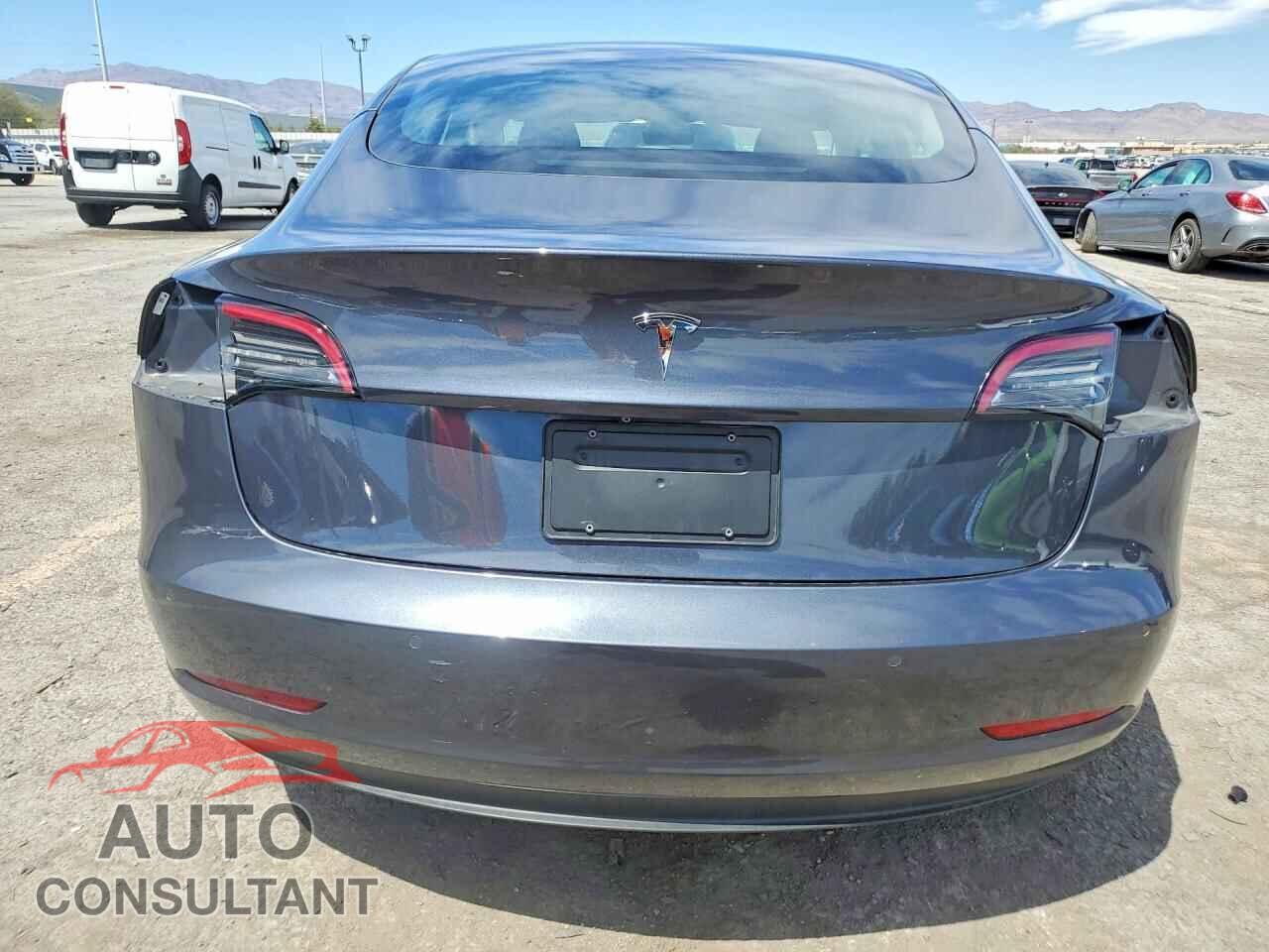 TESLA MODEL 3 2021 - 5YJ3E1EA0MF072085