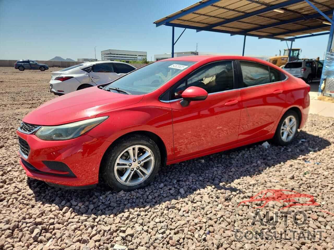 CHEVROLET CRUZE 2018 - 1G1BE5SM9J7137284