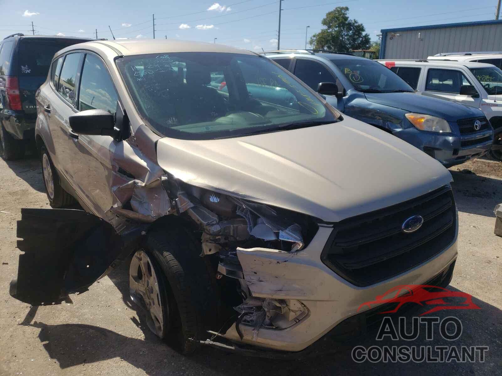 FORD ESCAPE 2017 - 1FMCU0F77HUE86070