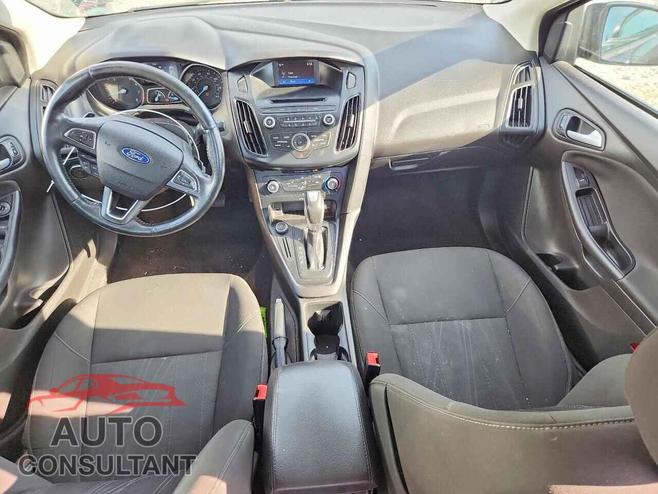FORD FOCUS 2015 - 1FADP3F28FL386588