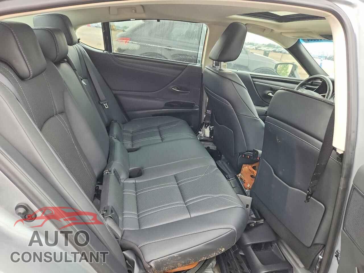 LEXUS ES300 2023 - 58AFA1C19PU034592