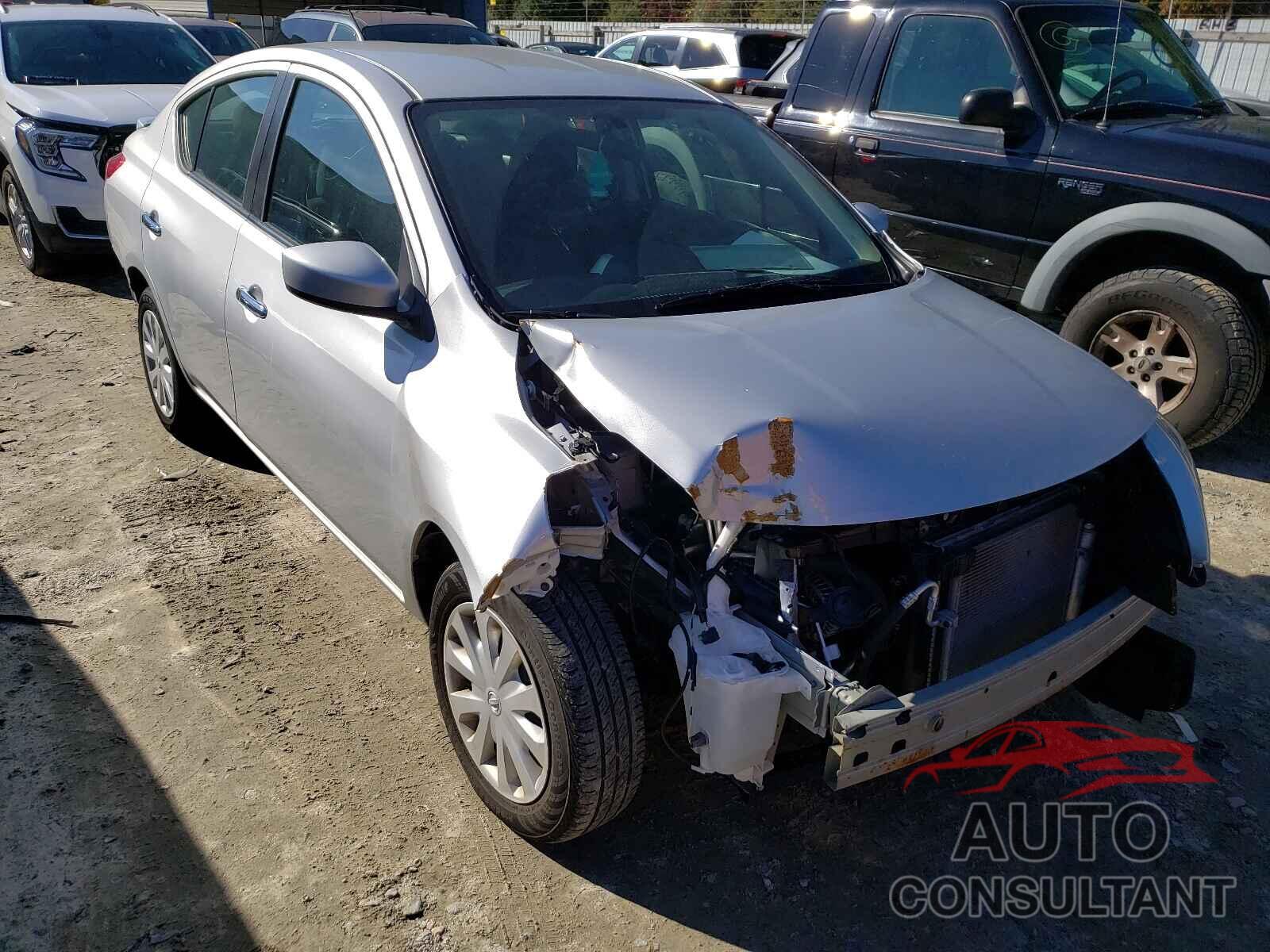 NISSAN VERSA 2019 - 3N1CN7AP6KL825035